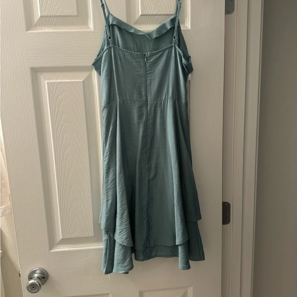 Elegant Teal Sleeveless Dress - Picture 4 of 6